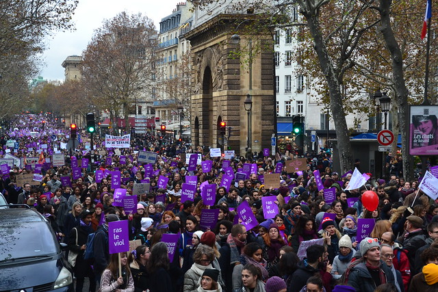 Very big demonstrations in France against sexual or sexist violence