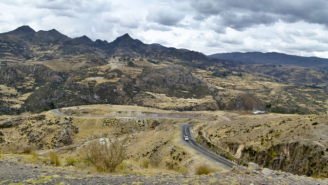 Straße zur Hochebene Pampa Galeras