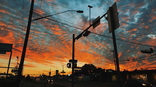 sunset saturday night dusk colours traffic intersection clouds sky iphone7plus iphoneography
