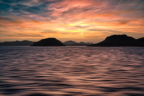 Crepuscolo by Marco Giometti, luminar golfoaranci sardegna italia it