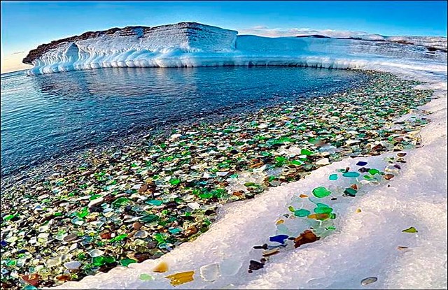 The Ussuri Bay "Glass Bay" in Vladivostok, Russia. Уссурийский залив Владивосток, Россия.