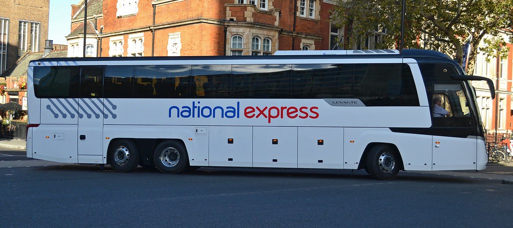 National Express A7 Stansted Victoria – HTMBDR