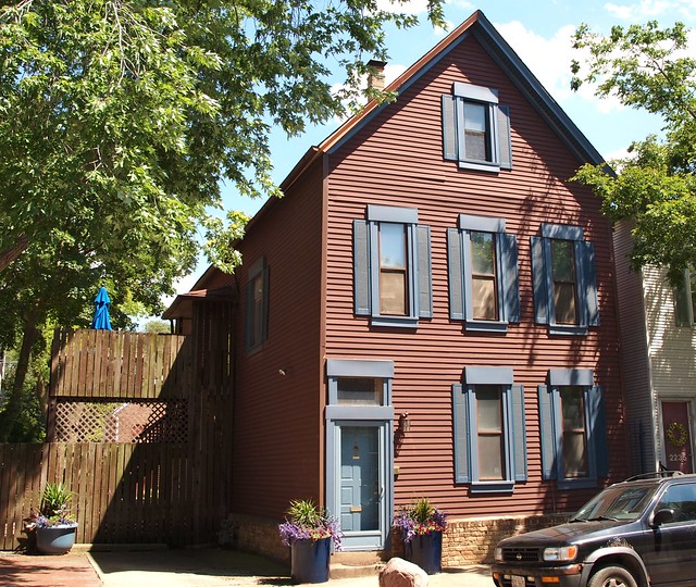 2239 N. Southport Avenue