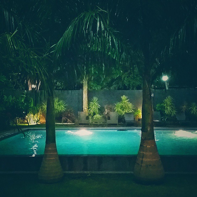 Midnighy swim?!  #thehenry #thehenryhotel #thehenrycebu #cebu #hotel #Philippines