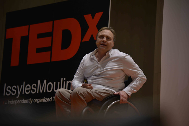 2016-11-23 - TEDxIssy-01 - Speakers (15h47m18) - Pascal HARDY