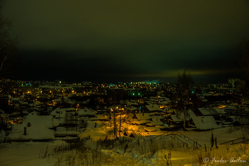sky snow lights tomsk russia sony a65 houses buildings hill