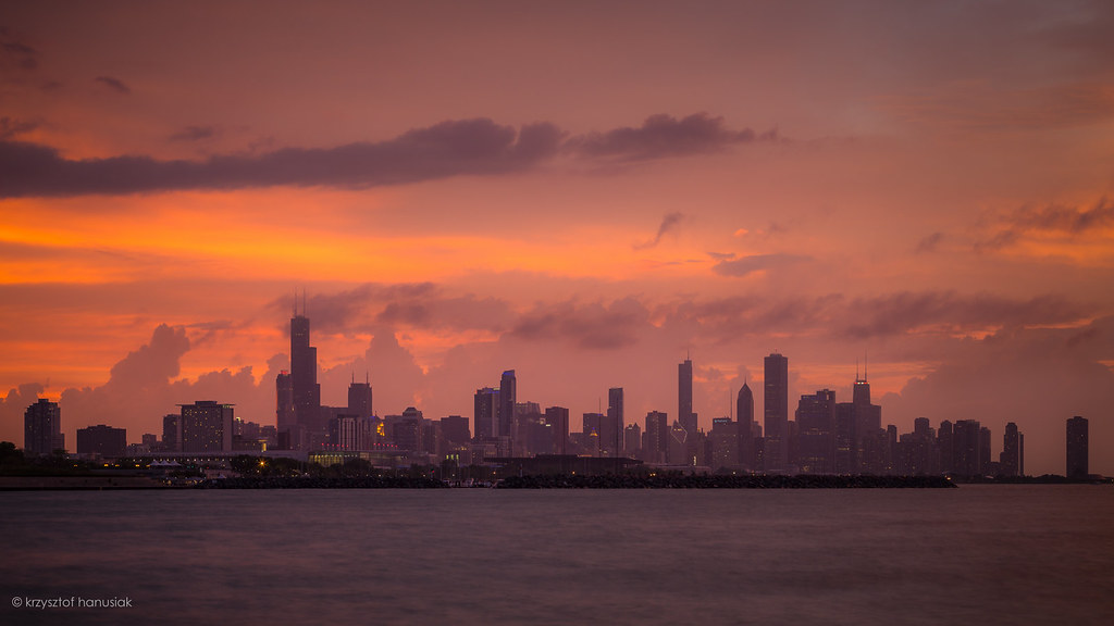 Chicago on Fire | Fiery sunset over Chicago | Krzysztof Hanusiak | Flickr