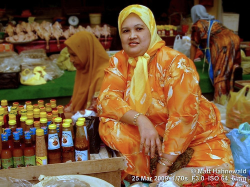 bajukurung tudung portrait travel ethnic posing street matthahnewaldphotography facingtheworld kelantan kotabharu headscarf malay obese malaysia local diversity impact character head face expression tourism cultural traditional islam custom islamicclothing detail halflength lifestyle clarity colour person conceptual consensual lookingatcamera muslimah