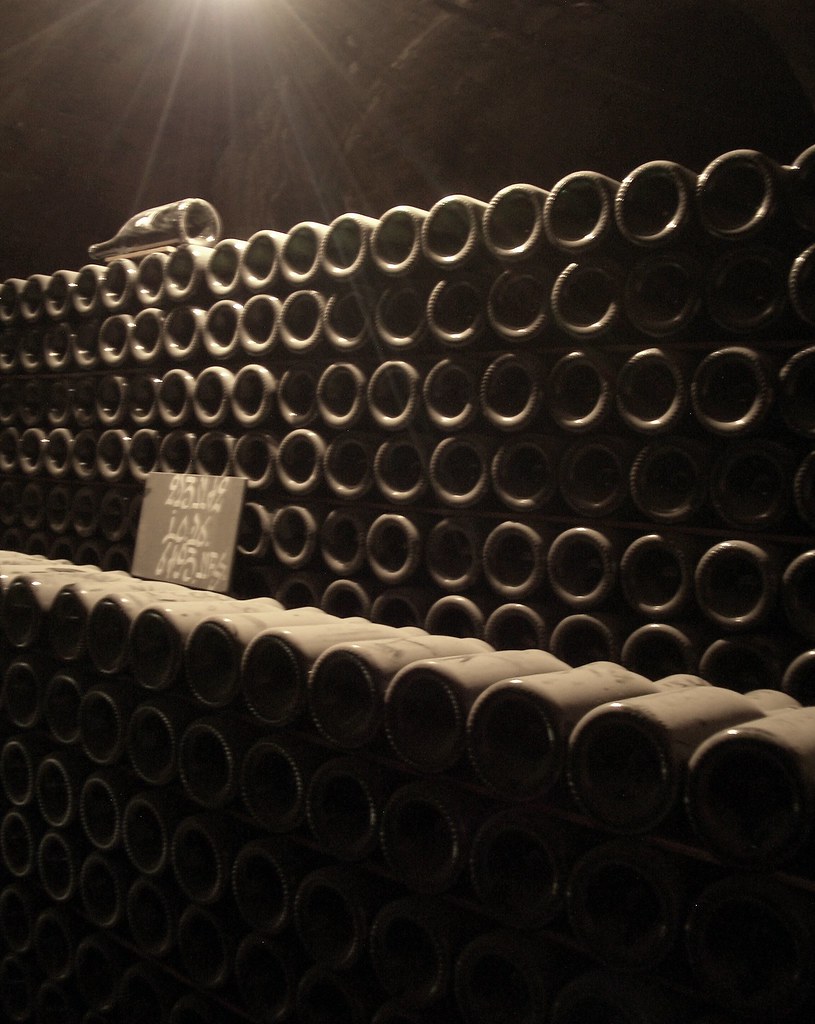 Champagne Touring the Moet & Chandon champagne cellar. The… Flickr