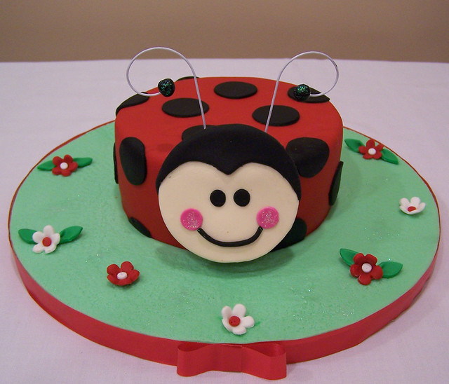 Ladybug smash cake