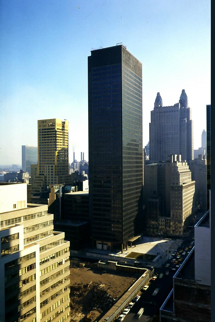 Mies van der Rohe. Seagram Building, New York. 1954-58 | Flickr