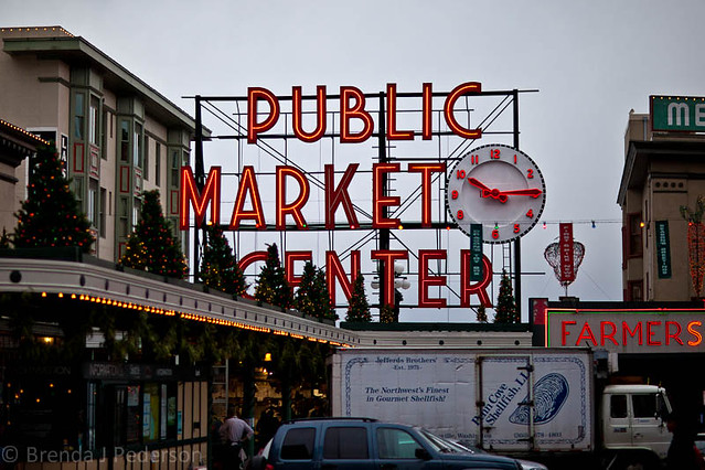 Christmas Eve Day at the Market