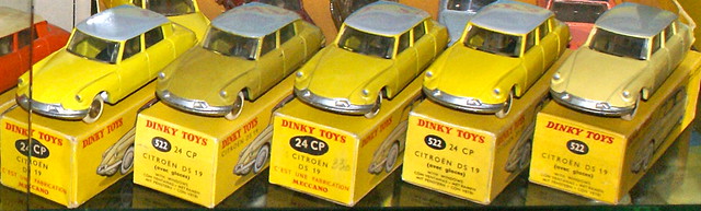 Dinky Toys France, les Citroen DS jaunes