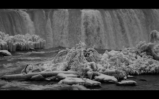 Frosty Niagara Falls