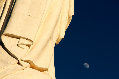 sunset moon rising statue viacrusis totana murcia polarizer canoneos400d sigma18250 x10