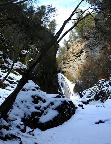 winter snow rock waterfall hiking falls kootenays castlegar arrowlakes tulipcreek tulipcreekfalls columbiarivertributary