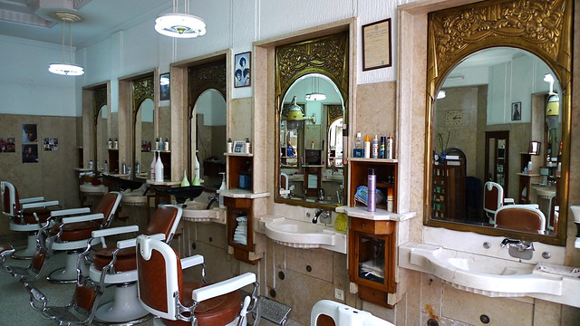 Porto, Portugal Barber Shop