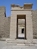 Chrám bohyně Hathor v Dér El-Medině – vstupní brána, foto: Luděk Wellner