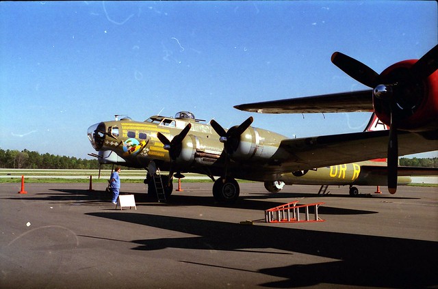 B-17G-85-DL, 44-83575, civil register N93012