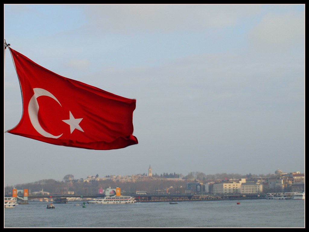Drapeau turquie / Turkey flag in Istanbul, Istanbul, turkey…