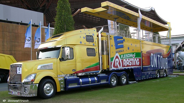IAA 2008 - Fleischhof Rasting Volvo Hauber Showtruck