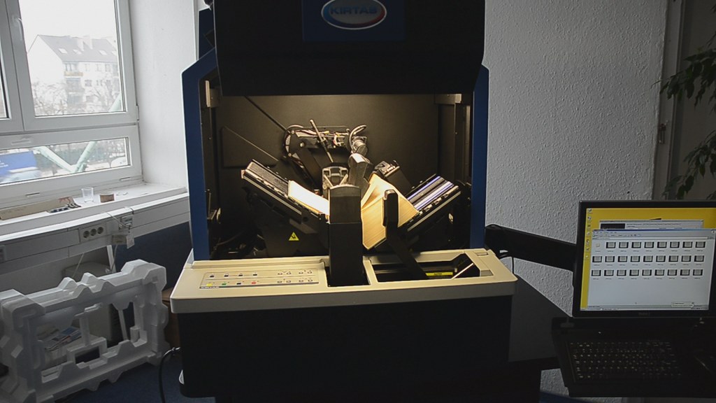 Book digitization with Kirtas KABIS III robotized book sca… | Flickr