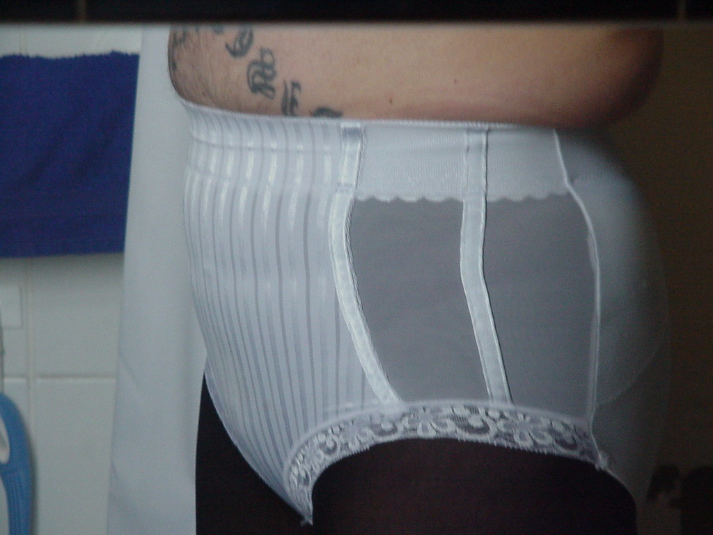 Me in my girdle again 7, I love being in this girdle: it's …