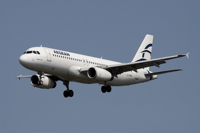 15 juin 2011 - AEGEAN - Airbus  A320    LZ-MDA - LFBO - TLS