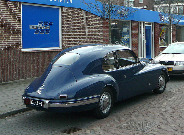 Bristol  403, 1953, Amstelveen, Margriete van Clevelaan, 03-2010