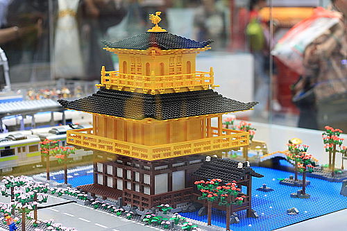 Kinkaku-ji (金閣寺, Temple of the Golden Pavilion