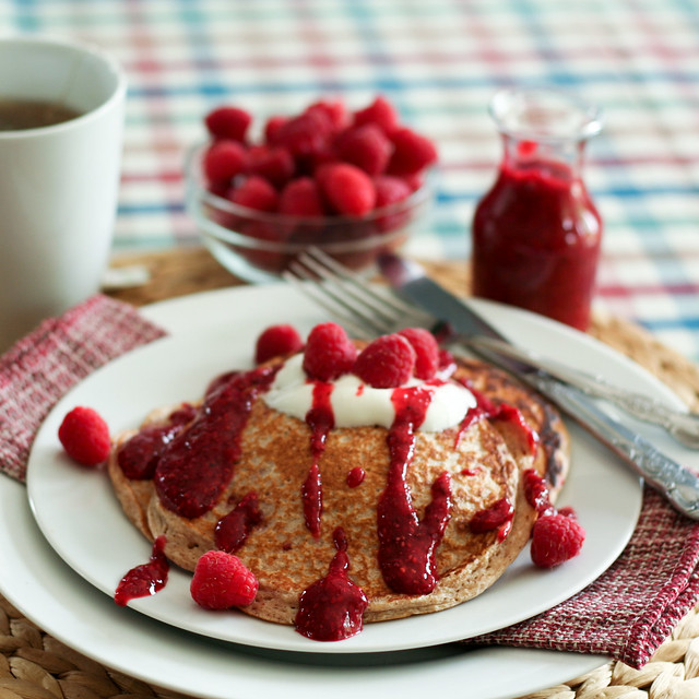 Raspberry Oatmeal Protein Pancakes-1