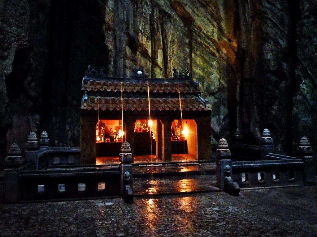 Huyen Khong cave temple, Marble Mountains, Vietnam | Flickr