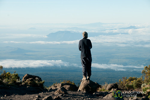 africa mountains kilimanjaro mtkilimanjaro clouds sunrise tanzania dawn mountkilimanjaro eastafrica gadv horombohuts marangutrail dna2tanzania