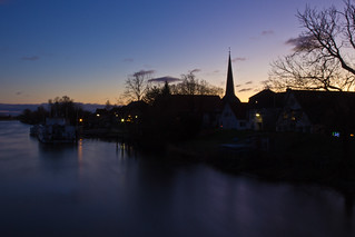 Die Oste: Sonnenuntergang am Fluss