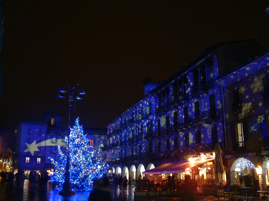 Natale A Como.Piazza Duomo Como Luci Di Natale Stefano Flickr