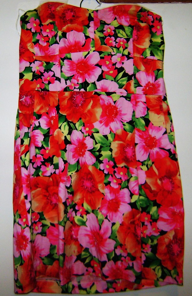 Vestido strapless floreado | NUEVO Precioso vestido straples… | Flickr