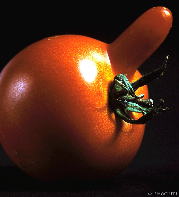 Funny Tomato - genetically modified?
