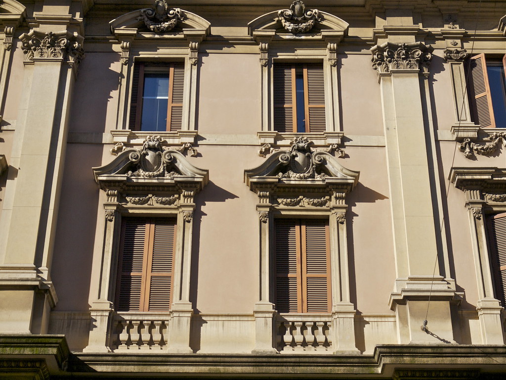 roman windows