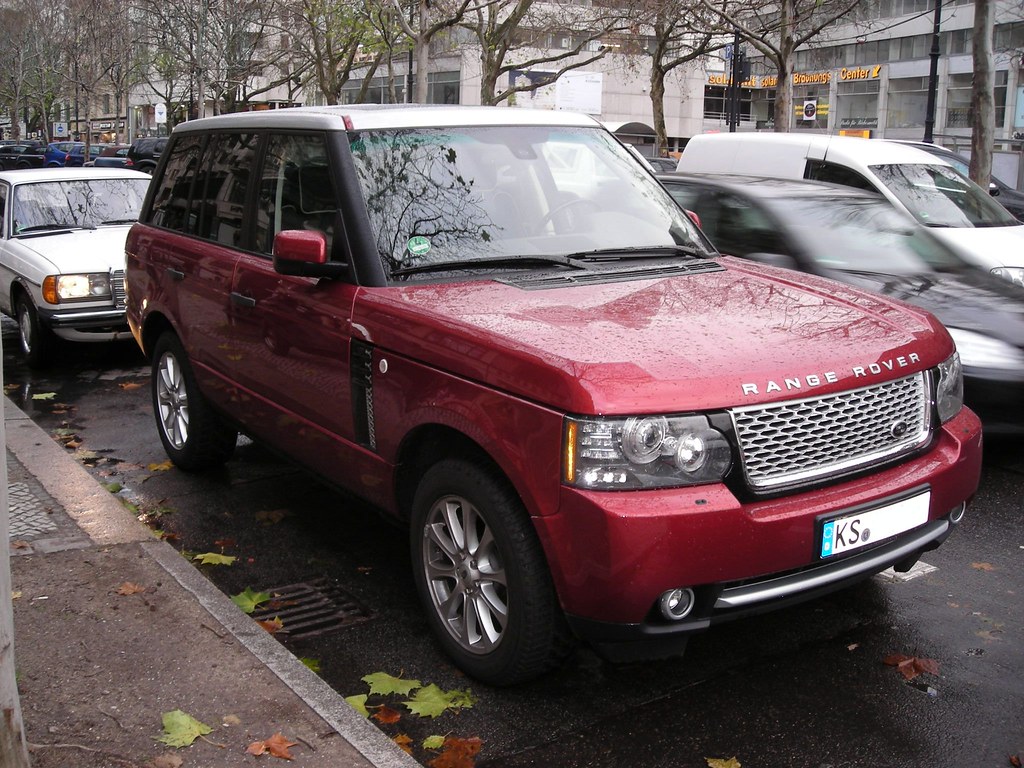 Range Rover Range Rover Vogue TD V8 red with silver roof Transaxle (alias Toprope) Flickr