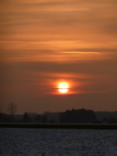 Warm sunset by Celea71, White Balance: Light source Shadewinter sunset sonnenuntergang dmctz8