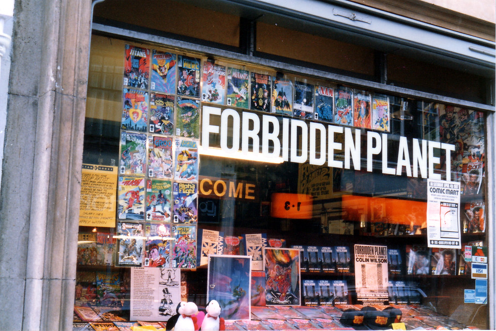 There are shops in london. Денмарк стрит Лондон. Forbidden Planet shop. Денмарк стрит.