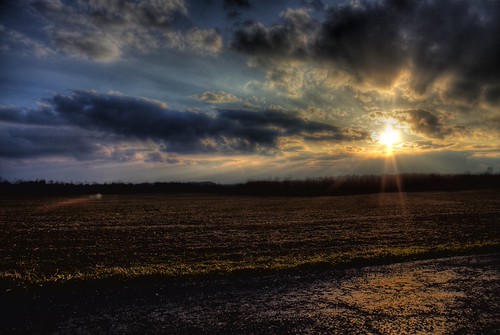 Evening near Mechanicstown, Ohio by Josh Ⓒarson, 3exp shot using Canon T1isunset ohio march spring hdr t1i mechanicstownohio