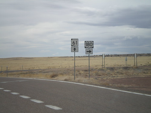 ushighway shield arizona intersection apachecounty arizonastatehighway sign az61 us180