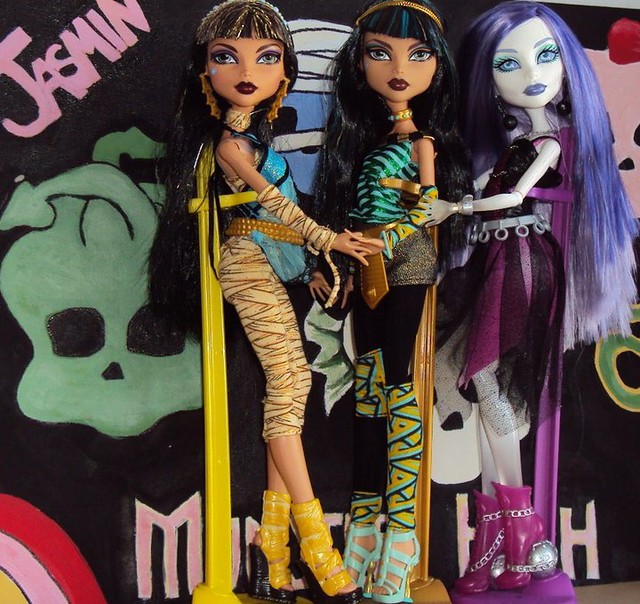 School's Out Cleo De Nile and Spectra Vondergiest :)