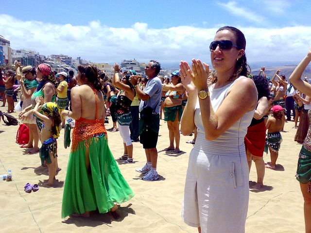 Canarias entra en el Guinness al ritmo de la danza del vientre!