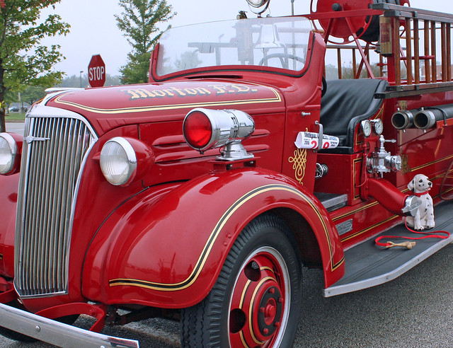 1937 Chevrolet/Central Fire Truck Company of St. Louis Pumper Fire Truck (2 of 5)
