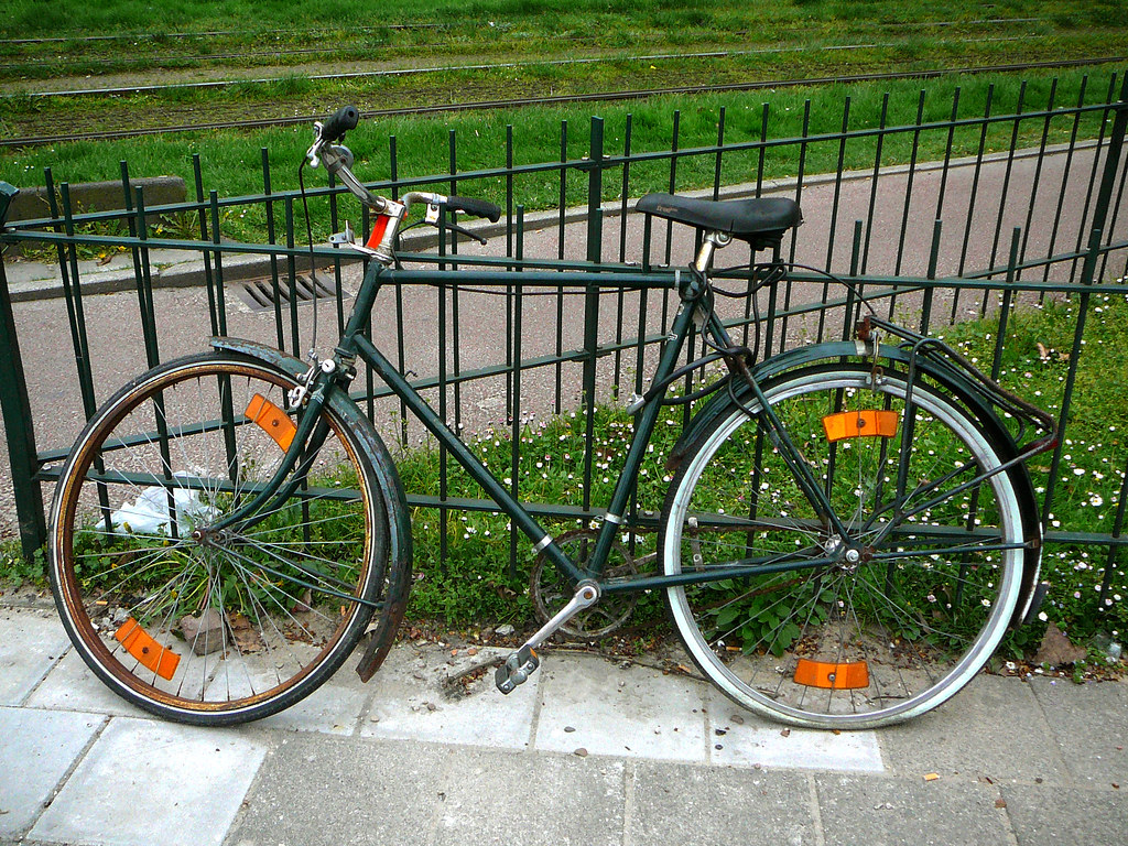 Artefact vorst Assimilatie Raleigh fiets (vintage bicycle, vélo ancien), Amsterdam, S… | Flickr