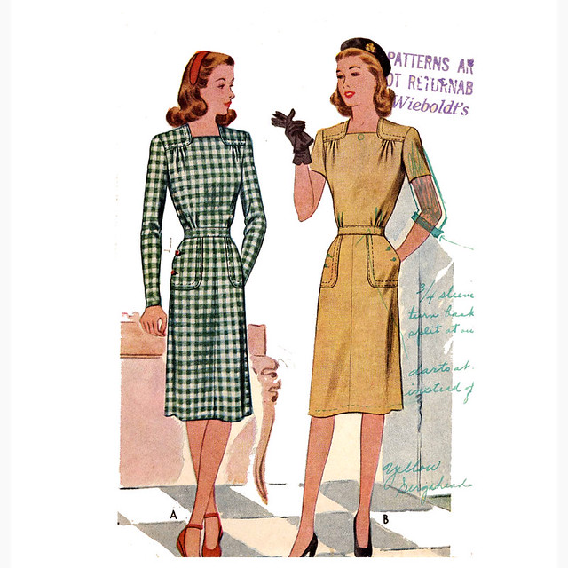 McCall's 5852 1940s dress