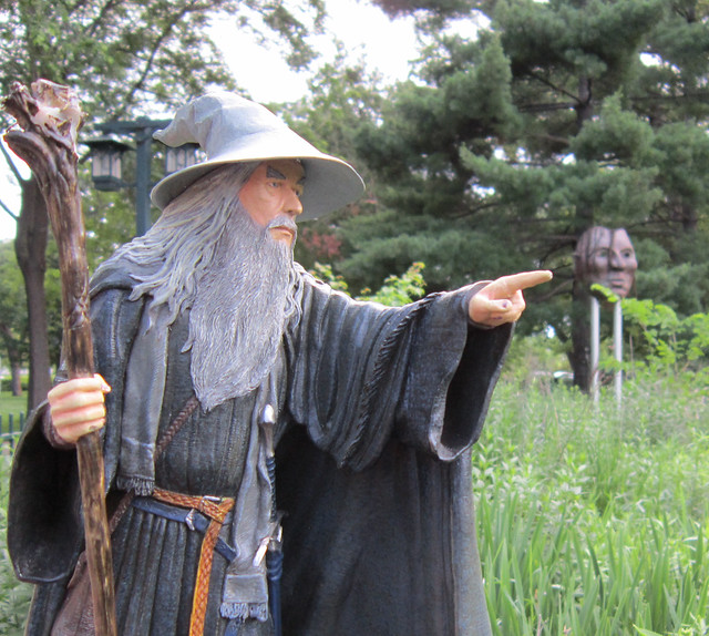 Gandalf points out the mask of Chief Little Crow at Minnehaha Park, Minneapolis, MN