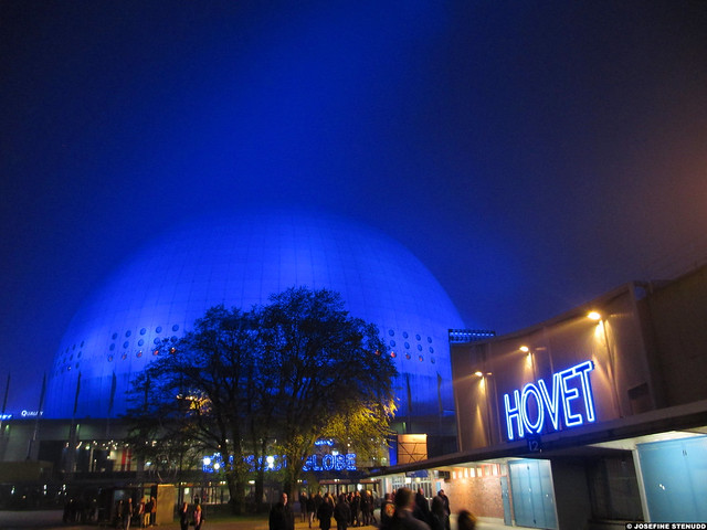 20140510_16k Ericsson Globe, blue in fog (& Hovet, where Nine Inch Nails had just played) - Stockholm, Sweden